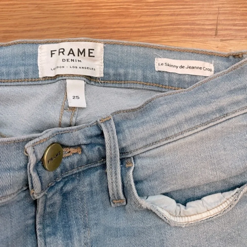 Frame Le Skinny De Jeanne Crop - Picture 10 of 10